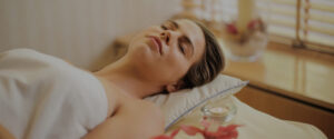 Dia de Spa para Parejas Masajes Piedras Calientes Relax Musicoterapia Masajes descontracturantes y relajantes: espalda, pies y manos